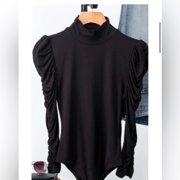 Rouch sleeve bodysuit - Picture 10 of 12